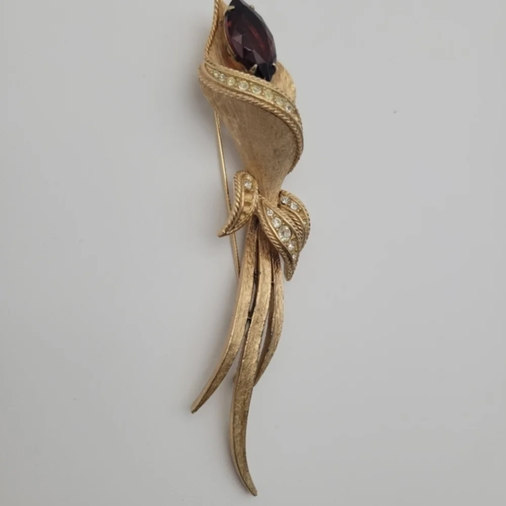 Vintage 1950'sSarah Coventry Calla Lily Topaz & Goldtone‎ Brooch